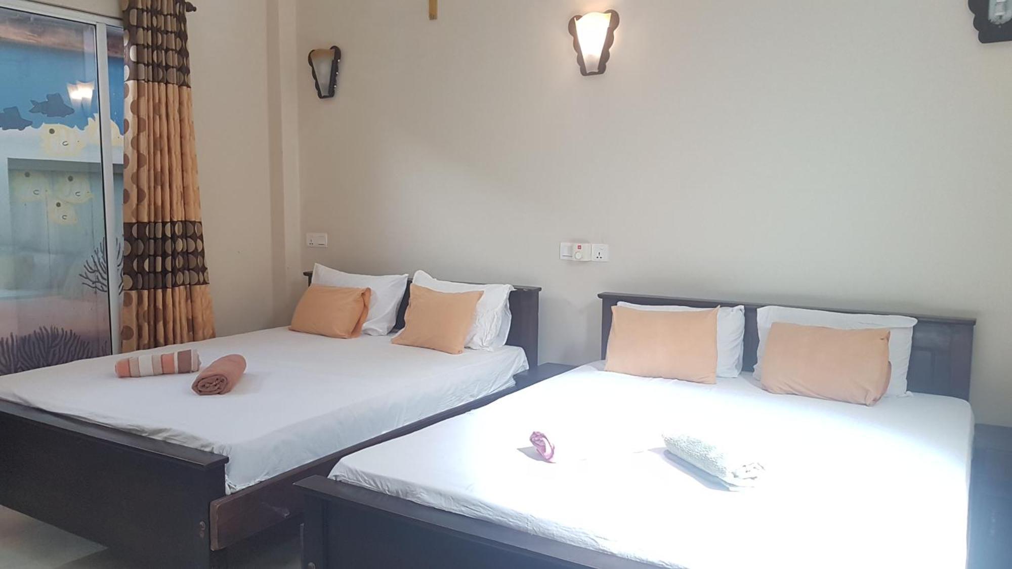 Pinki Nest Hotel Mirissa Bagian luar foto
